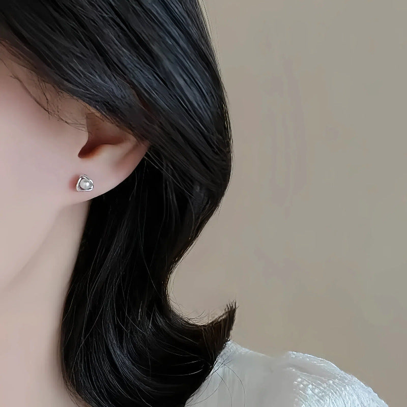 Elegant And Fresh Hollow Triangular Geometric Ear Jewelry